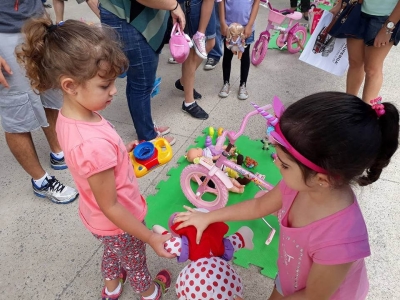 Feira de Troca de Brinquedos acontece no Parque Central
