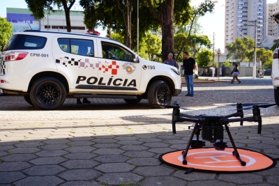 Opera&ccedil;&atilde;o com drones e 1,5 mil PMs combate crimes violentos no Grande ABC