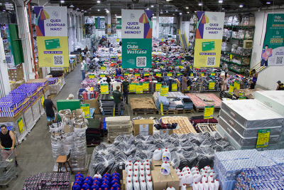 Quando a conta n&atilde;o fecha, o consumo se adapta