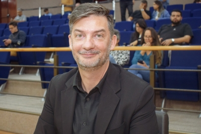 Welbe Macedo prop&otilde;e aluguel social para m&atilde;es e cuidadoras at&iacute;picas em S&atilde;o Caetano