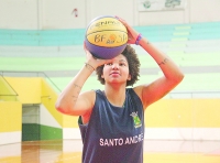 Piv&ocirc; de Santo Andr&eacute; &eacute; convocada para Mundial