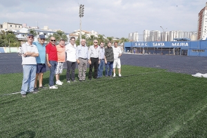 Prefeito Paulo Pinheiro vistoria obras do campo do clube Santa Maria