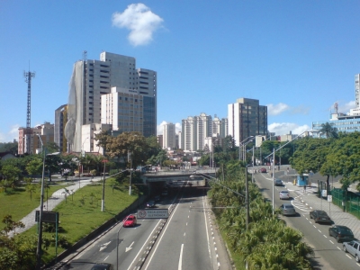 Manutenção de drenagem interditará Perimetral rebaixada no Carnaval