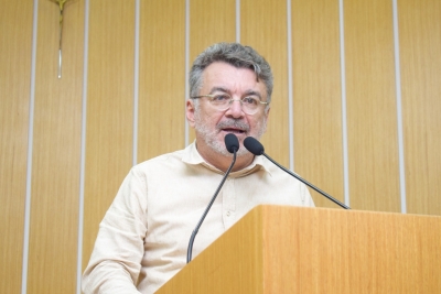 Professor Jander Lira prop&otilde;e estudo e pr&aacute;tica da capoeira no contraturno das escolas de S&atilde;o Caetano