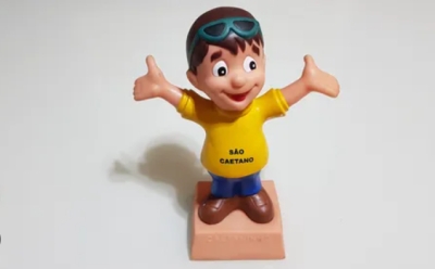 Entrevista: Ulisses Citrinitti, o jovem que criou o boneco Caetaninho em S&atilde;o Caetano