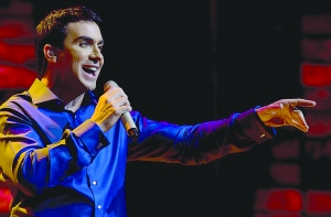 Padre F&aacute;bio de Melo realiza show da turn&ecirc; Solo Sagrado em S&atilde;o Caetano