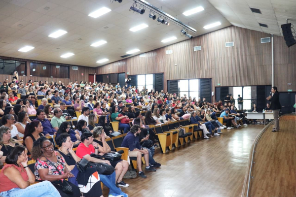 Prefeitura de Santo Andr&eacute; amplia rede educacional com mais de 600 novos servidores