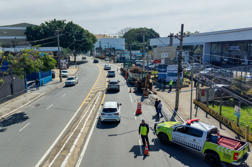 Prefeitura de São Caetano inicia recapeamento do trecho de mão única da Avenida Goiás
