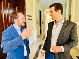 Leandro Prearo e o secret&aacute;rio estadual de Educa&ccedil;&atilde;o,&nbsp;Renato&nbsp;Feder