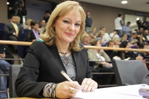 Rosana Maiotto assume como vereadora de S&atilde;o Caetano