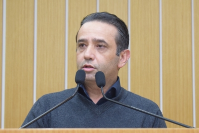 Cicinho Moreira solicita melhorias em mobilidade urbana e saneamento b&aacute;sico