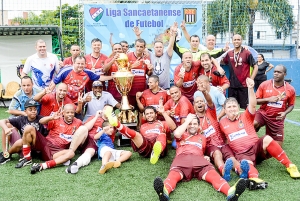&Aacute;guias de Nova Gerte &eacute; campe&atilde;o do Veteranos em S&atilde;o Caetano