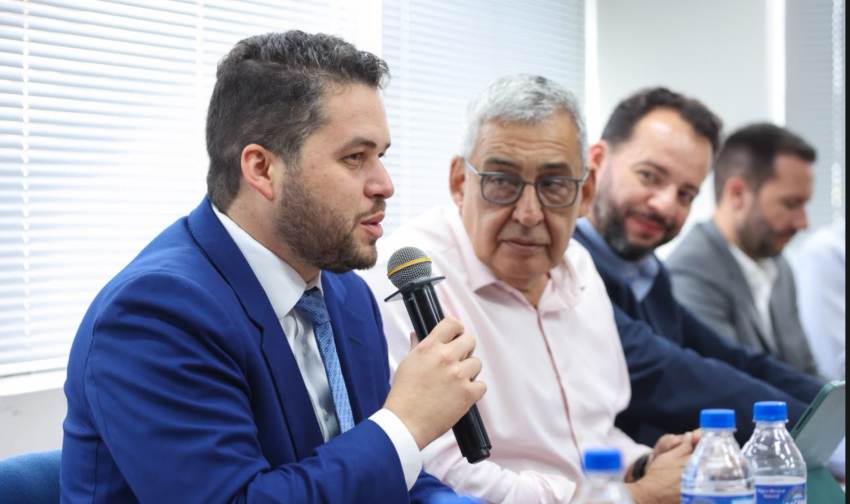 Gilvan debate Reforma Tributária com prefeitos em Porto Alegre e se reúne com governador Eduardo Leite