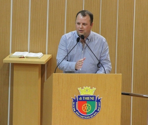 Beto Vidoski quer mensagens de preven&ccedil;&atilde;o nos kits escolares