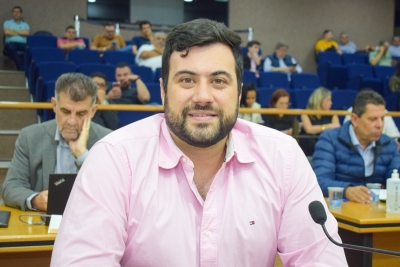 C&eacute;sar Oliva prop&otilde;e validade vital&iacute;cia para laudos de defici&ecirc;ncia permanente em S&atilde;o Caetano