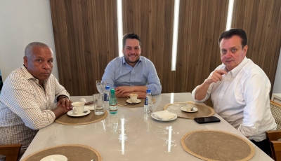 Gilberto Kassab reconhece lideran&ccedil;a pol&iacute;tica de Gilvan Ferreira no Grande ABC