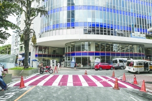 Regi&atilde;o central da cidade ganha lombofaixa