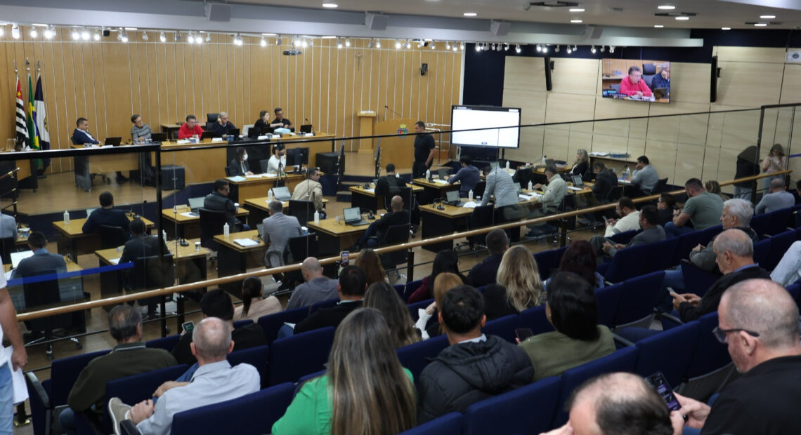 Câmara de São Caetano aprova recebimento de denúncia contra o vereador Matheus Gianello