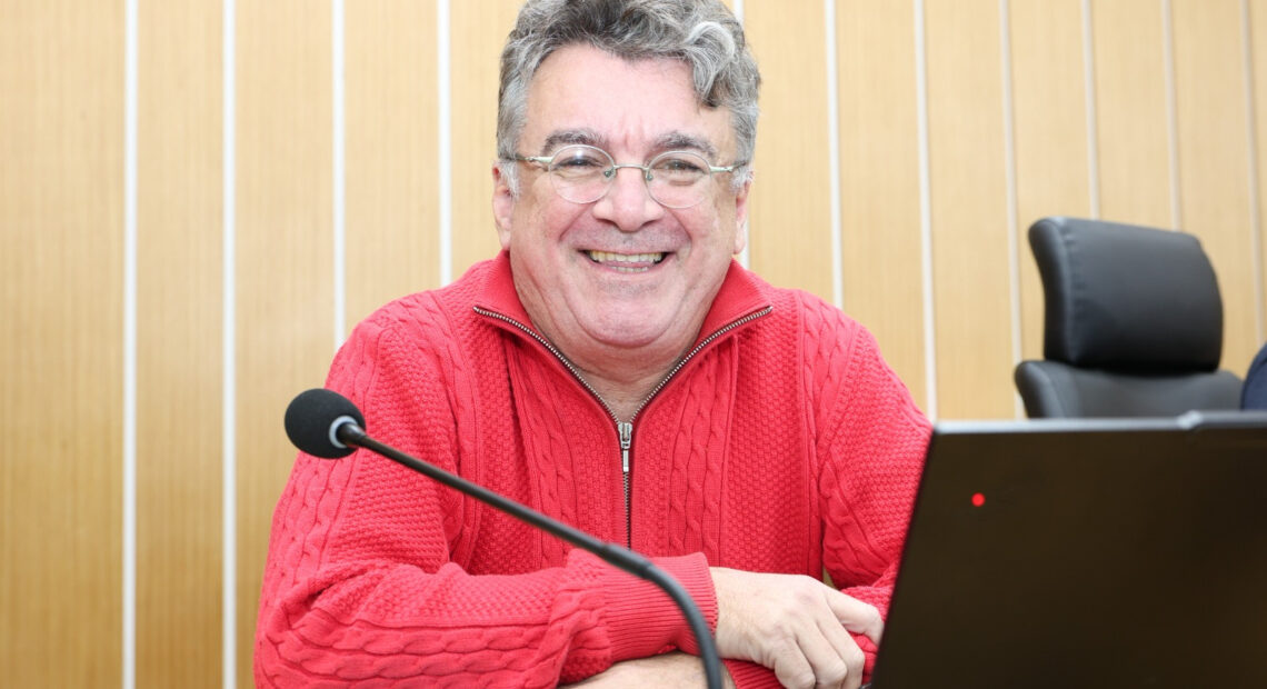 Jander Lira propõe inclusão do Dia do Livro Infantil no calendário oficial de São Caetano