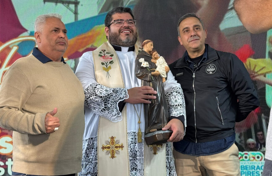 Prefeito Guto Volpi entrega revitalização do Mirante Santo Antônio