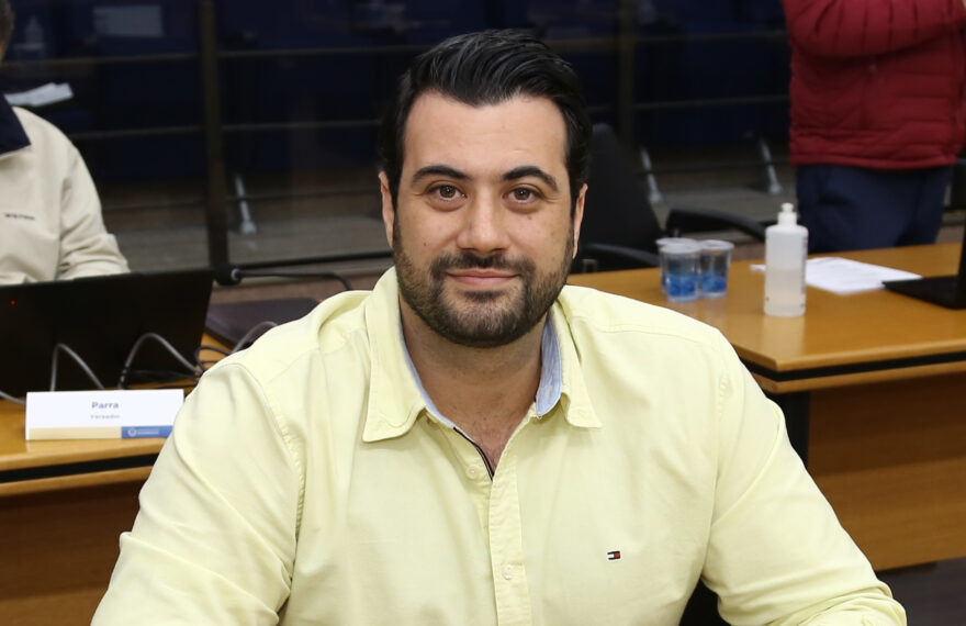 Projeto de lei de César Oliva propõe criação da Carteira do Cuidador Atípico em São Caetano