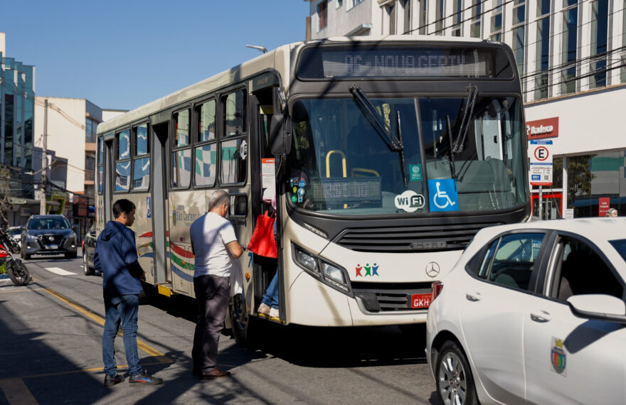 Tarifa Zero só para moradores reduz em 60% número de passageiros no transporte coletivo de São Caetano