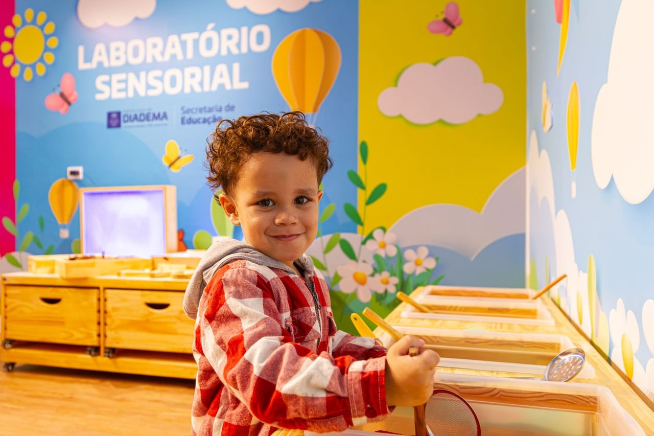 EMEB José da Silva Filho é entregue revitalizada pelo programa Escola Bonita em Diadema