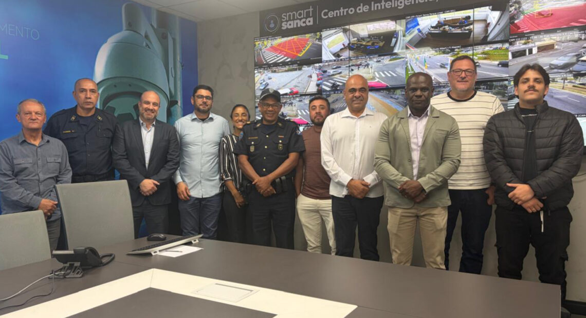 Equipe da Prefeitura de Ribeirão Pires realiza visita técnica a São Caetano do Sul para troca de experiências em tecnologia e segurança