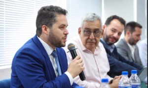 Gilvan debate Reforma Tributária com prefeitos em Porto Alegre e se reúne com governador Eduardo Leite