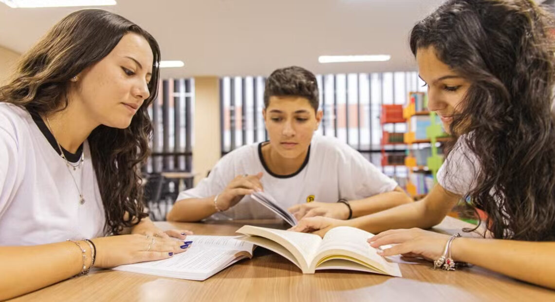 Mauá fica estagnada no Ideb enquanto demais cidades do ABC avançam no Ensino Médio